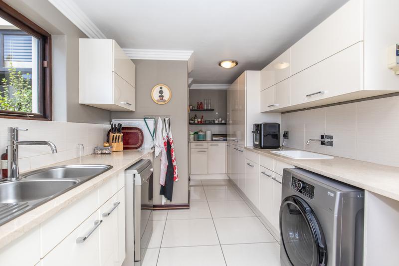 3 Bedroom Property for Sale in Stonehurst Mountain Estate Western Cape